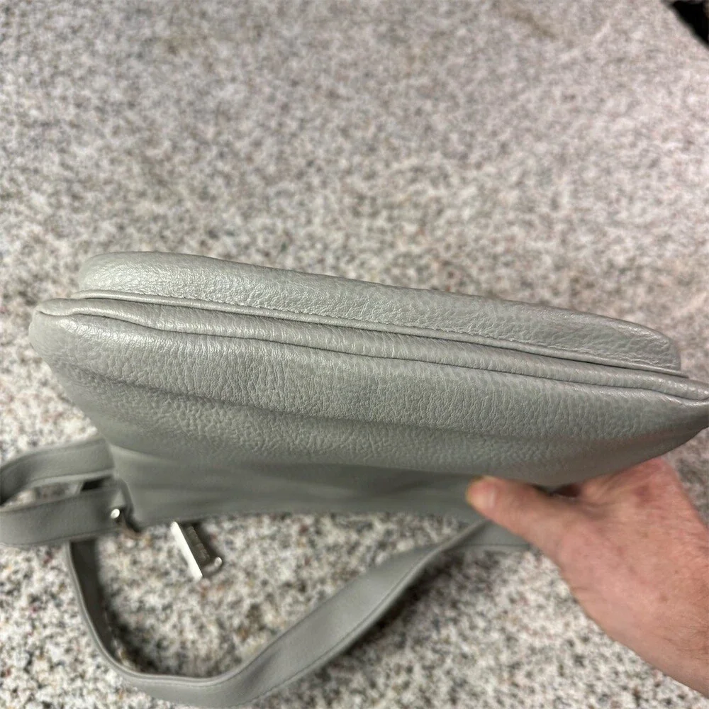 Steve Madden Crossbody Bag Womens Gray Quilted Double Zip Adjustable Strap - Picture 15 of 15